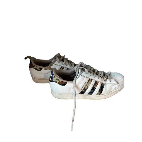 adidas Superstar White Savanna Camo Mens 11 main image 5